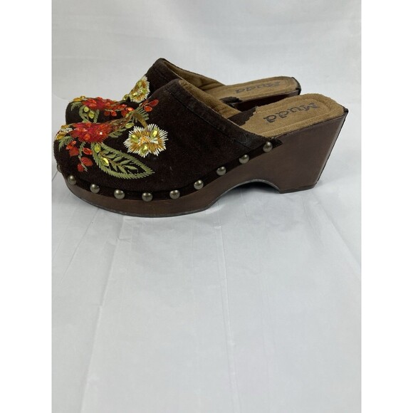 VTG Mudd Brown Suede Embroidered Clog Heels Boho Y2K Studded Platform Mules 8.5 - Picture 6 of 7
